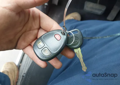 2011 Chevrolet Silverado 1500 Lt z USA, uszkodzony, nr VIN 1GCRCSE05BZ106834